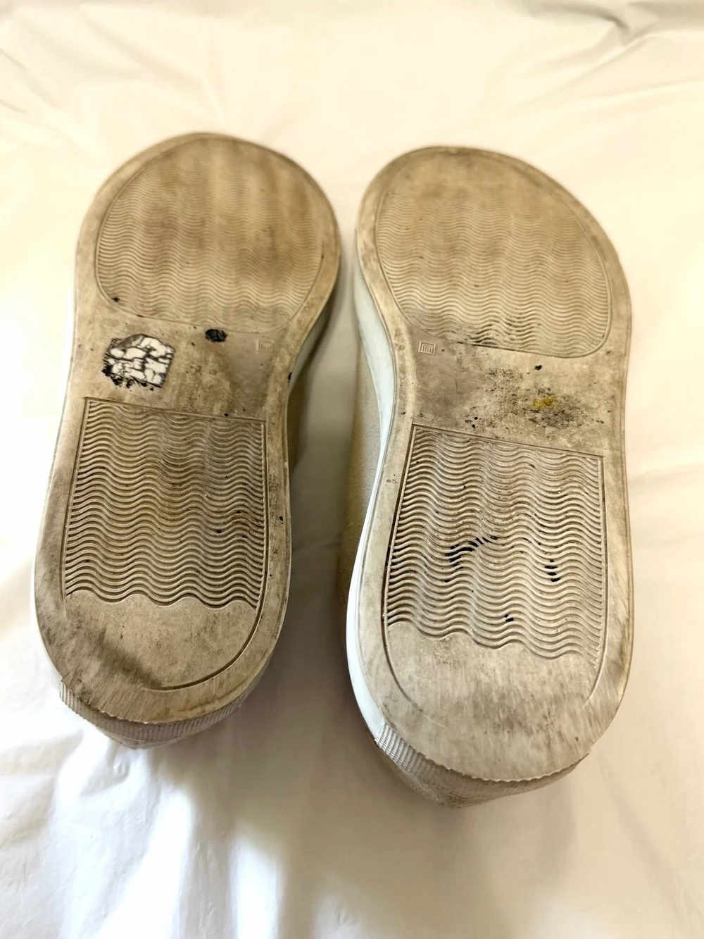 COMMON PROJECTS Suede Achilles Low Sneakers Size 7